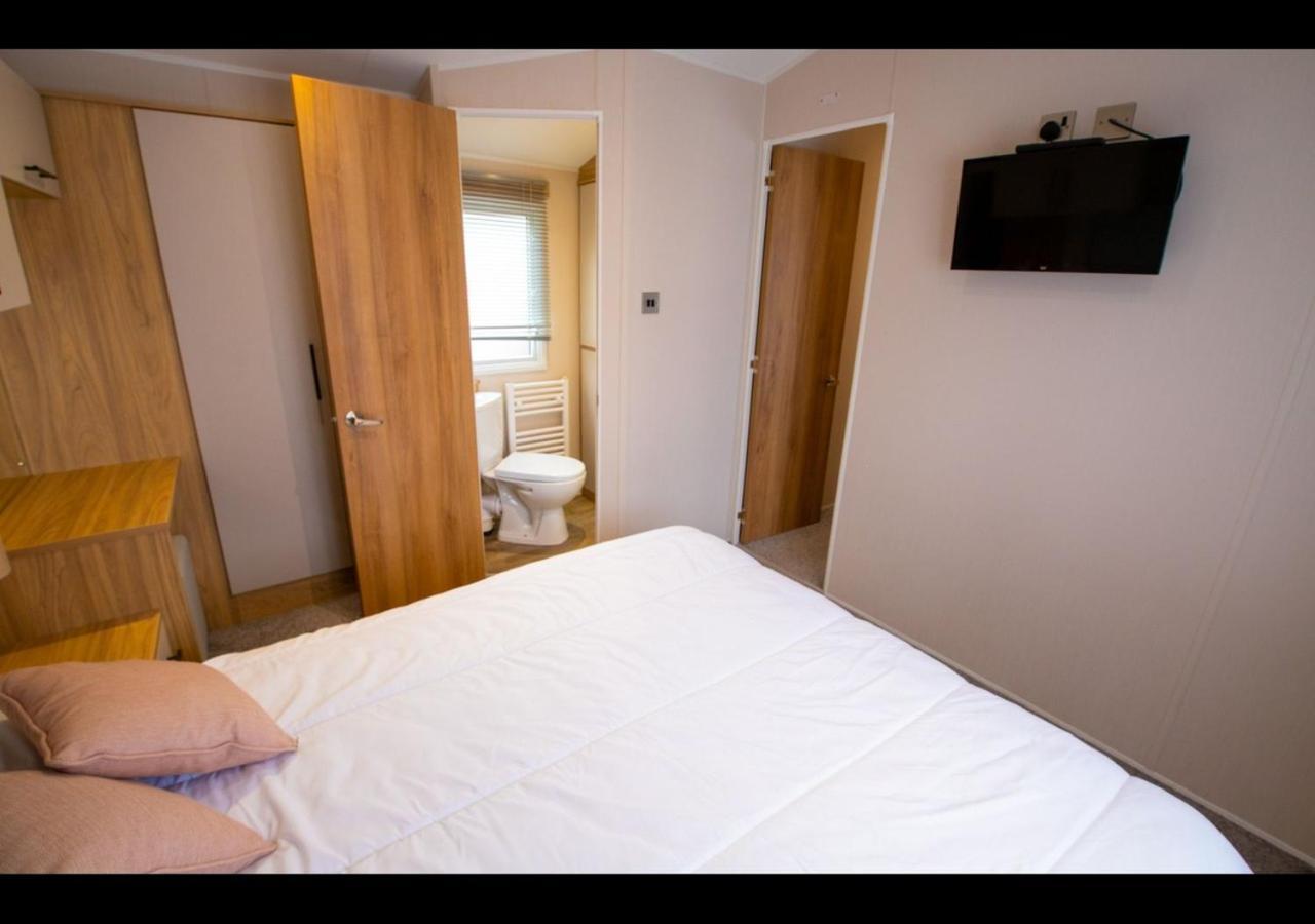 Hotel 35 Redwood - Beauport Park, Hastings Extérieur photo